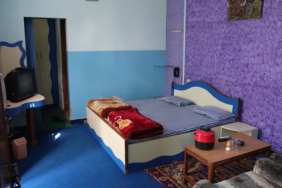 Deluxe Double Bedroom